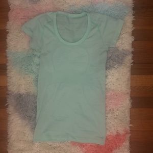 Lulu lemon swift key tech shirt